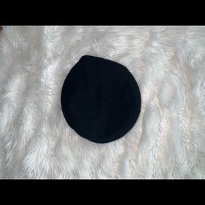Women’s Black Beret
